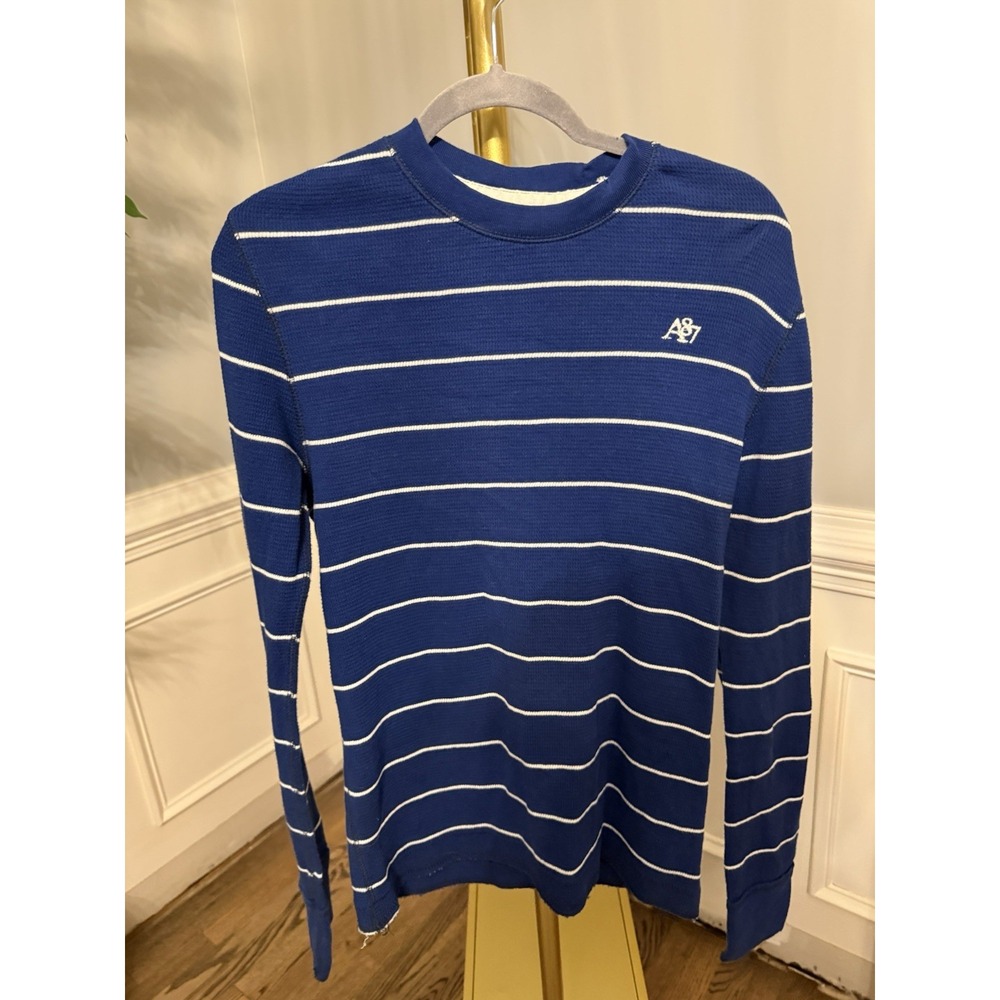 Vintage Y2K Aéropostale Men's Blue/ White striped long-sleeve thermal shirt, M
